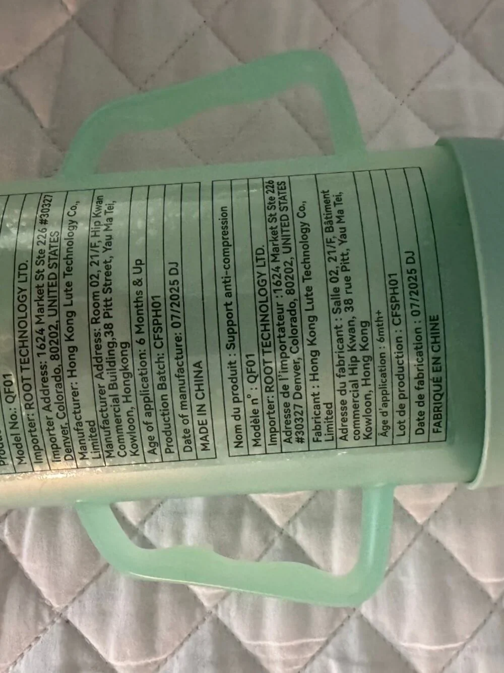 Green Squeeze Proof Holder for Baby Food